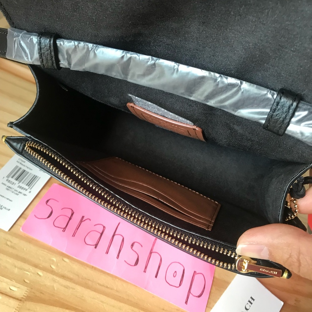 ✅Coach Purse - Picture 9 of 16